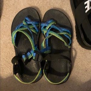 Chacos size 6
